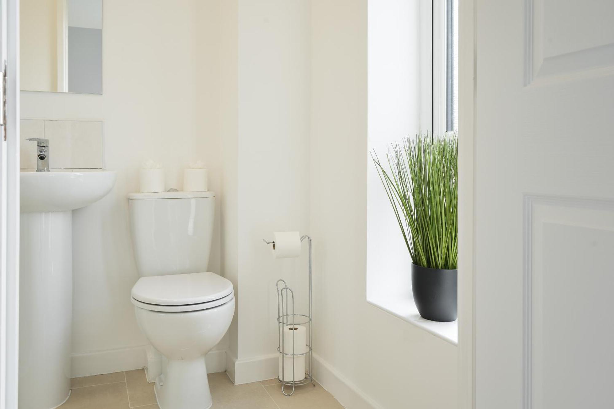 Mersey Way, Spacious 3 Bed Home, Close To Sheffield City Centre & Free Driveway Parking - Perfect For Workers, Groups & Families - Hosted By Stay Host Save Extérieur photo