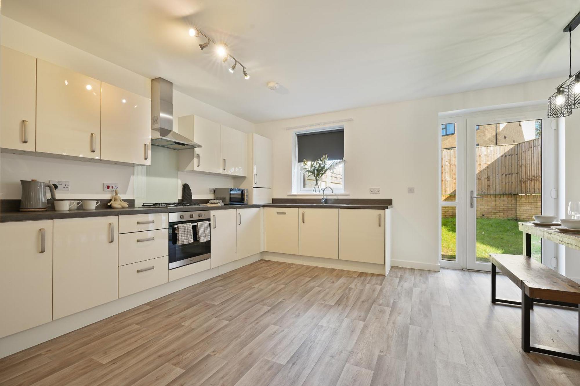 Mersey Way, Spacious 3 Bed Home, Close To Sheffield City Centre & Free Driveway Parking - Perfect For Workers, Groups & Families - Hosted By Stay Host Save Extérieur photo