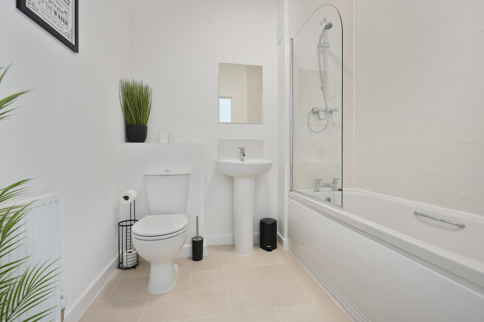 Mersey Way, Spacious 3 Bed Home, Close To Sheffield City Centre & Free Driveway Parking - Perfect For Workers, Groups & Families - Hosted By Stay Host Save Extérieur photo